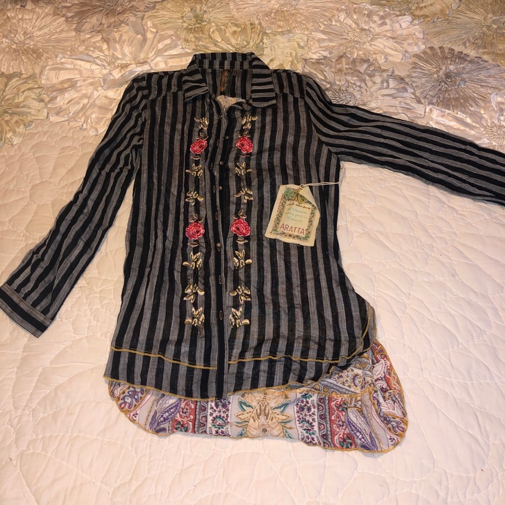 Detailed tunic.